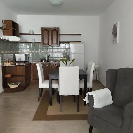 Calima Apartment *